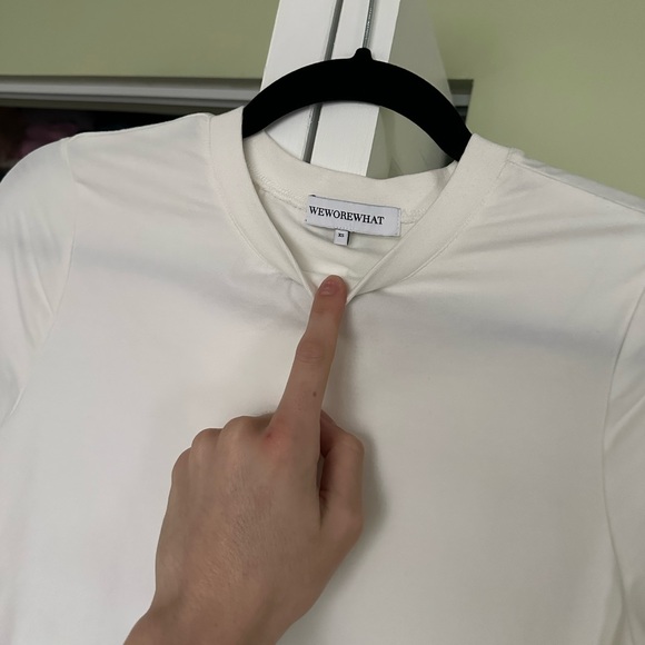 WeWoreWhat Relaxed Tee in White - Picture 3 of 5